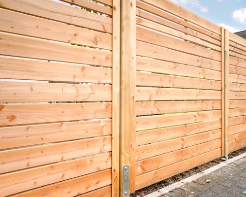 Horizontal slat fences