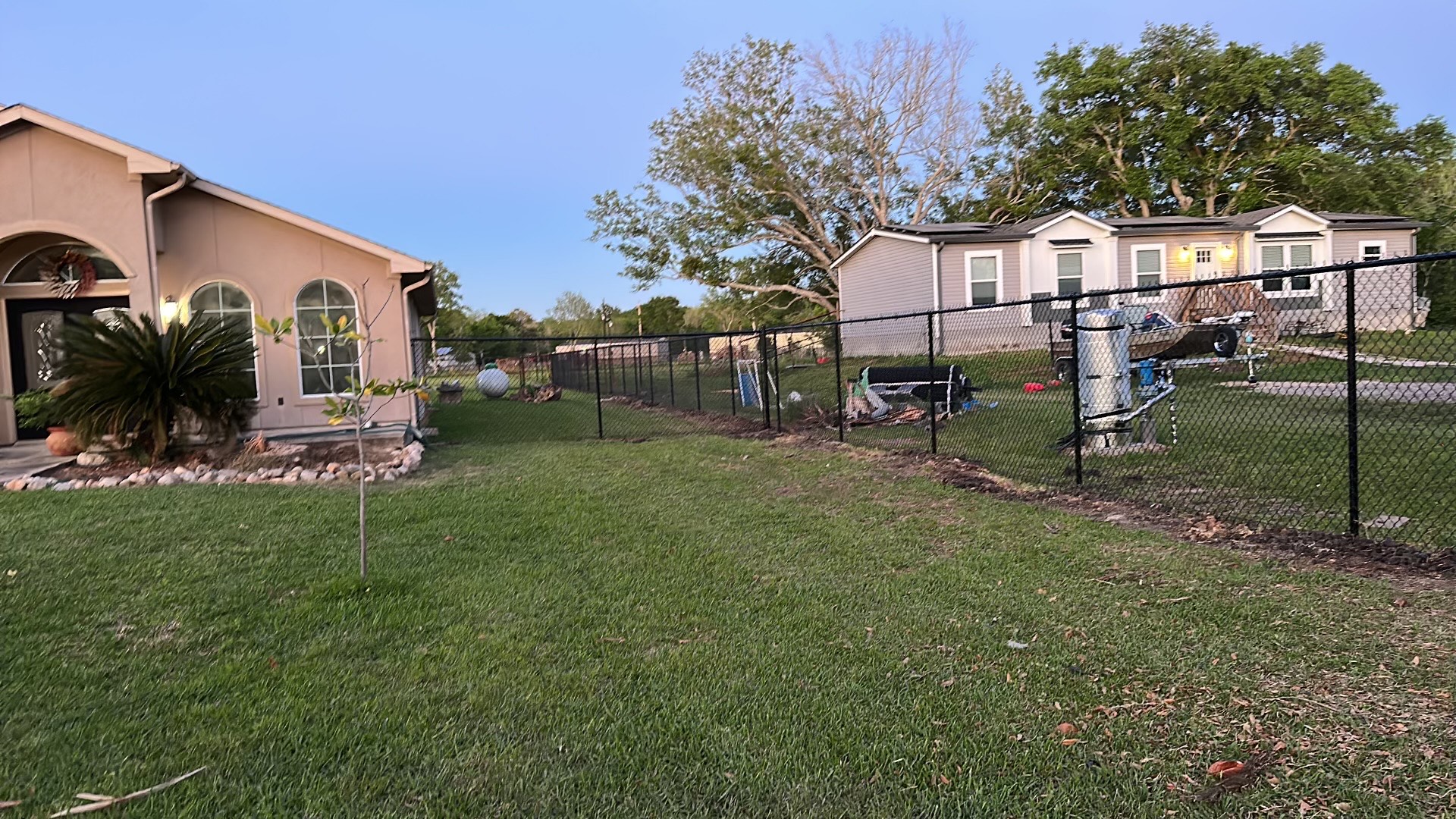 3C5E6ADB-5DDC-4672-8B52-56F060E0AB14